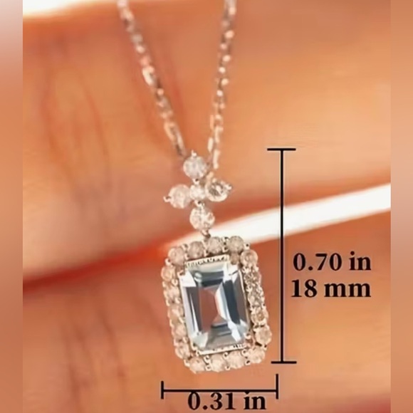 Beautiful Ocean Blue Pendant Necklace - Picture 4 of 6